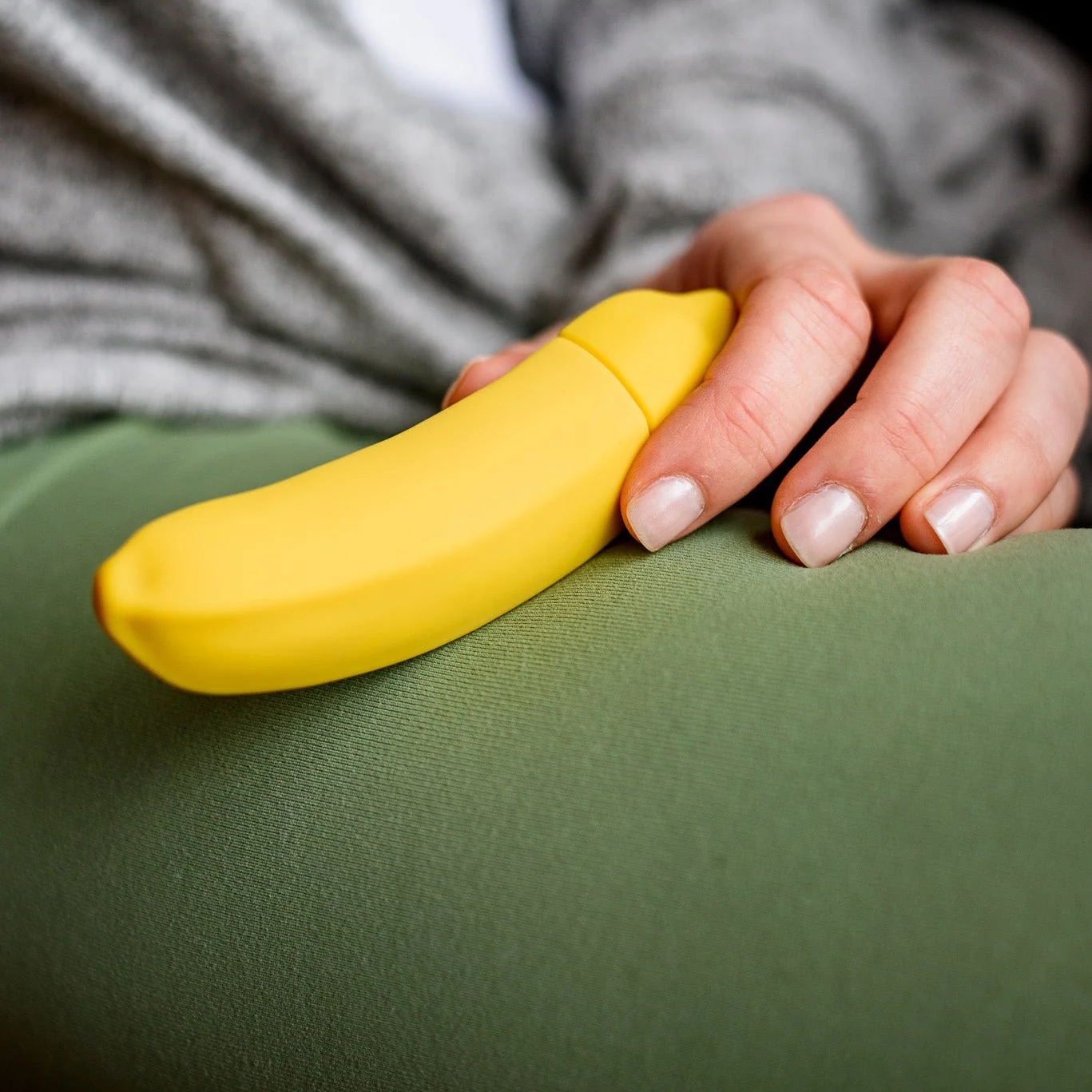 Vibromasseur balle Emojibator Banana pour jeu waterproof