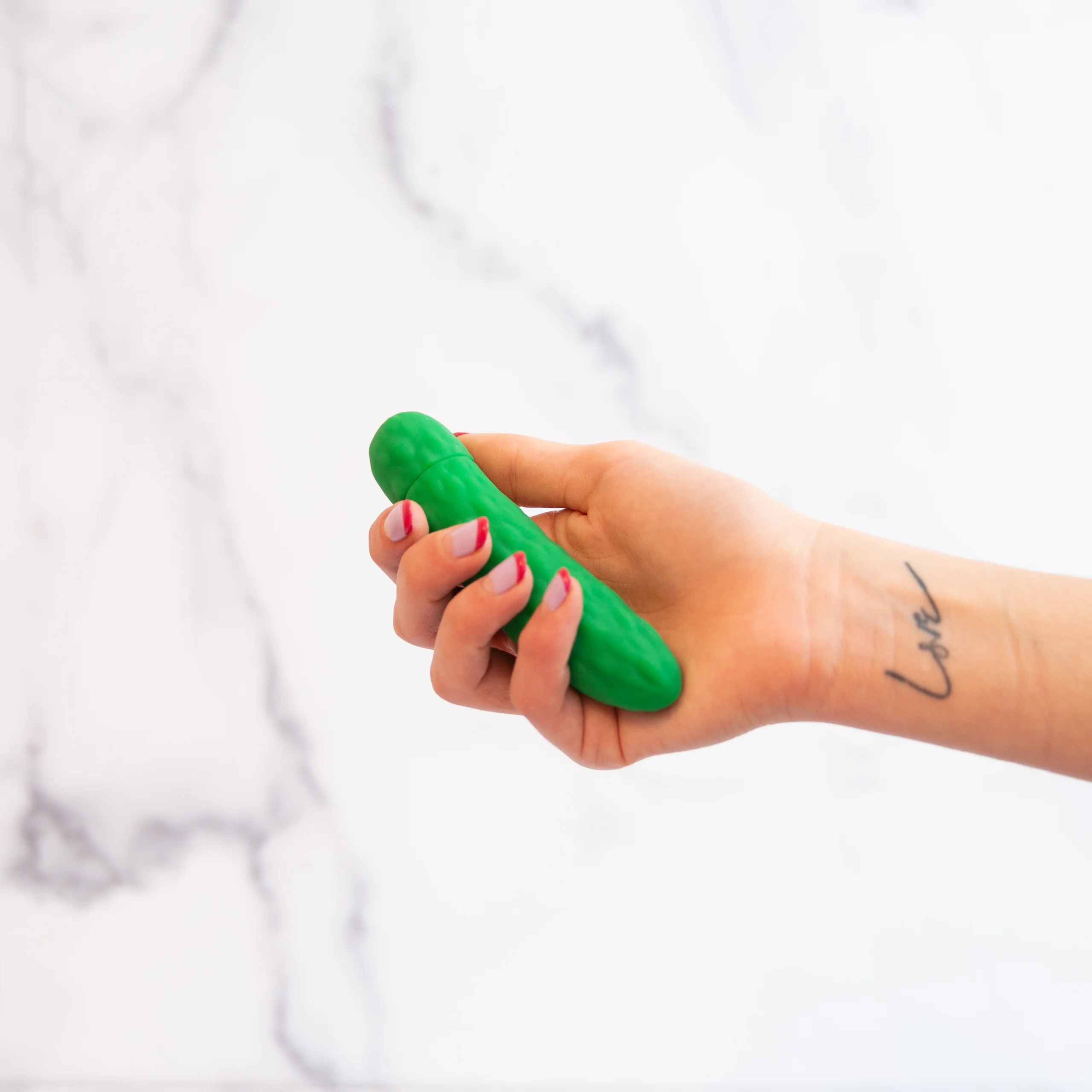 Pickle Emojibator Bullet Vibrator With 10 Vibration Patterns