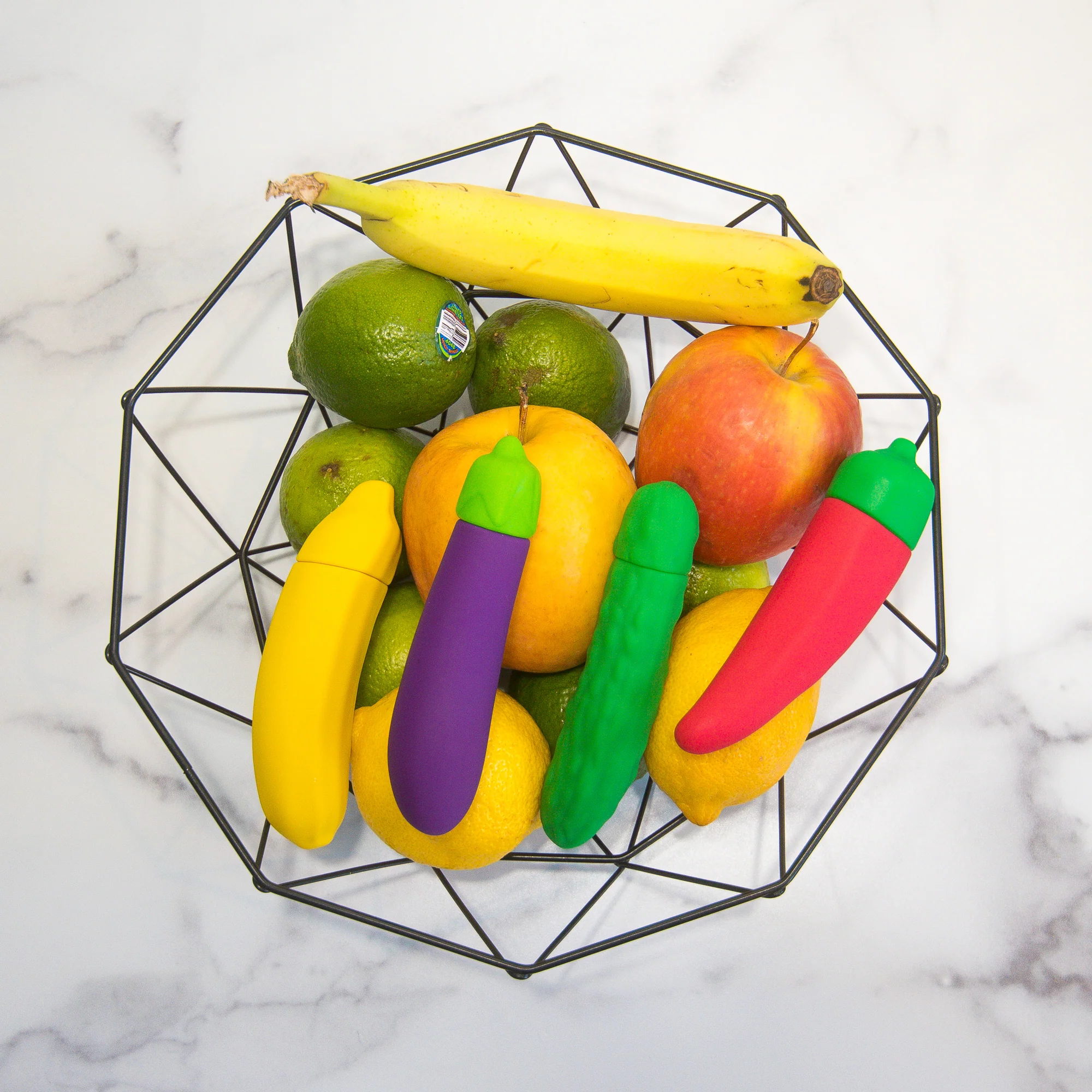 Fruit Basket Set 水果籃套裝，內含 Eggplant、Banana、Chili Pepper 及 Pickle 震動棒